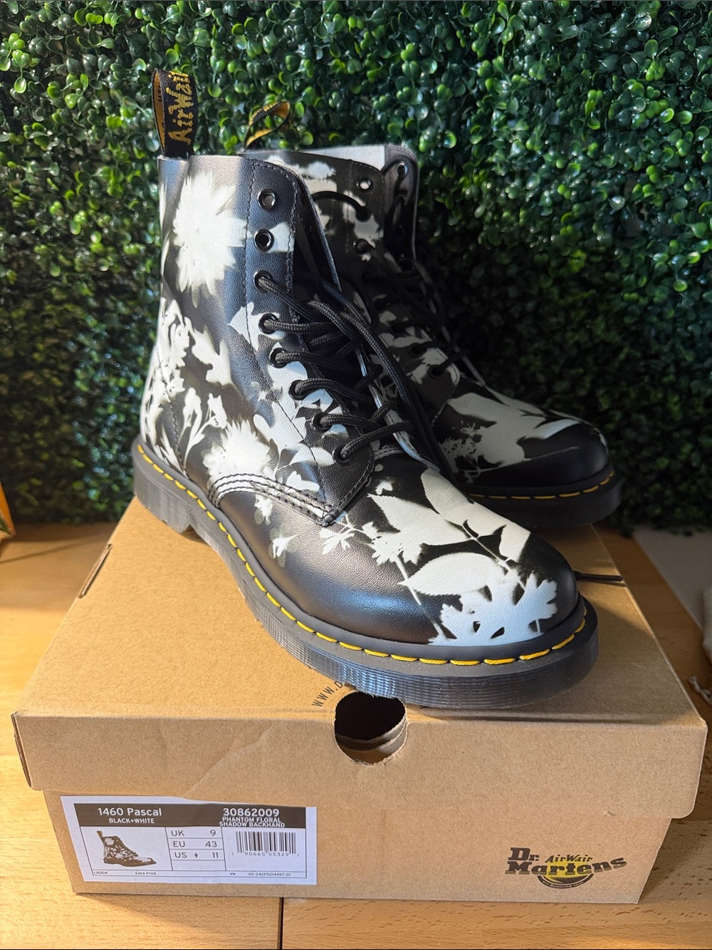 Dr. Martens 1460 Pascal Phantom Floral Backhand NIB EU 43 US W 11
